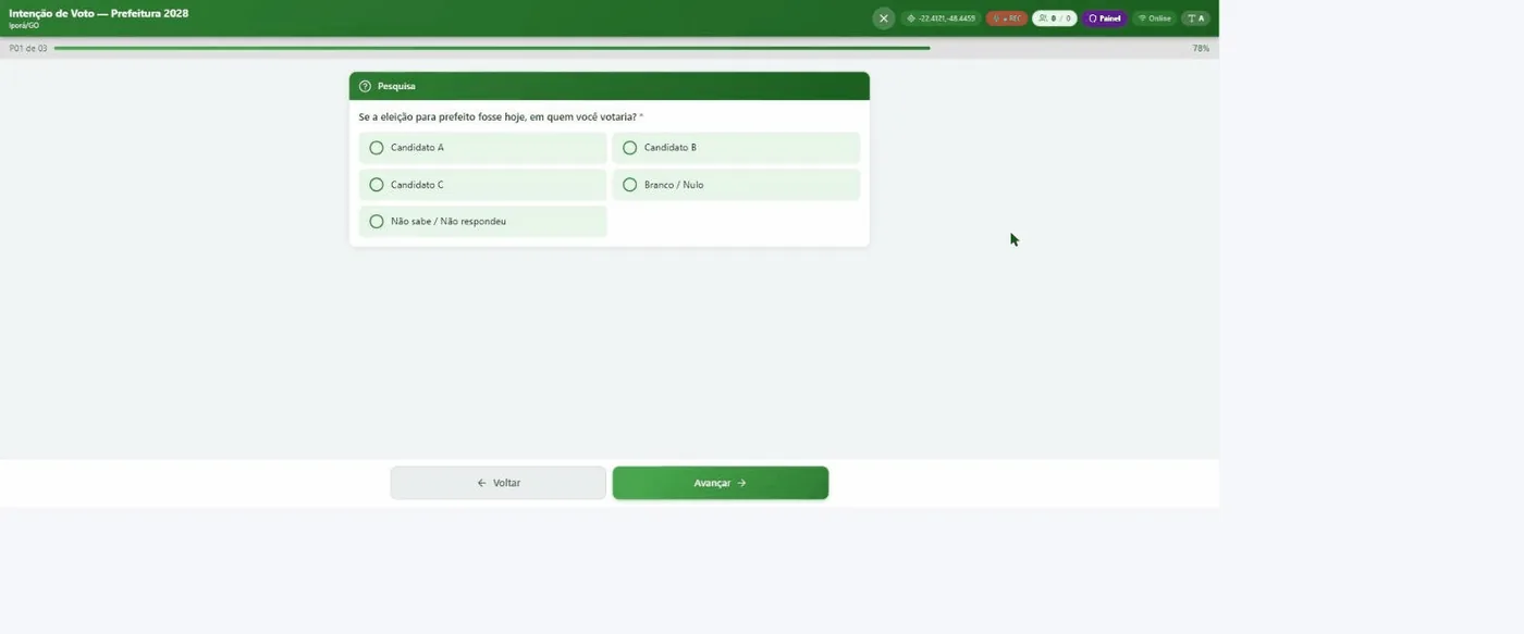 Tela da primeira pergunta da pesquisa, sobre intenção de voto, com cinco opções